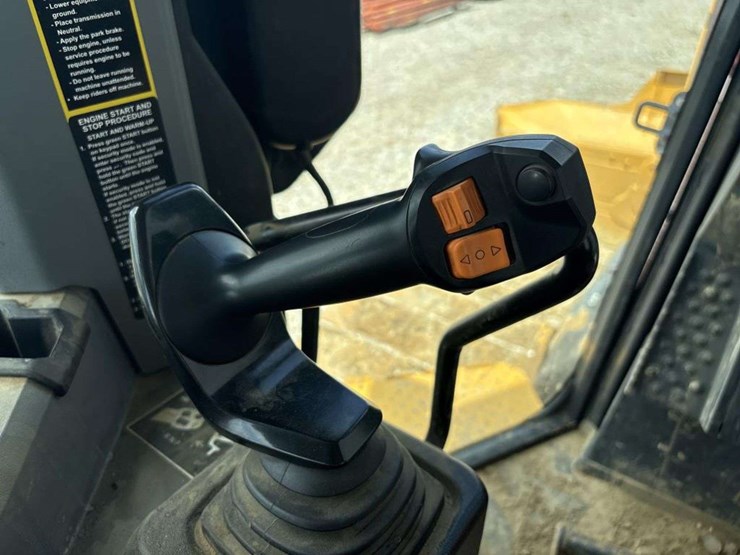 deere-700l-image-26