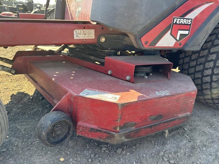 2017-ferris-400s-zero-turn-mower-image-7