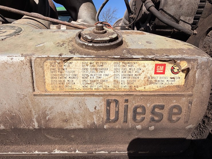 1980-peterbilt-grain-truck-image-27