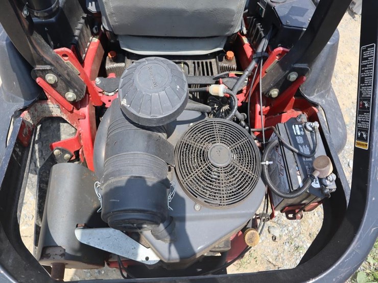 toro-z-master-commercial-zero-turn-mower-image-16