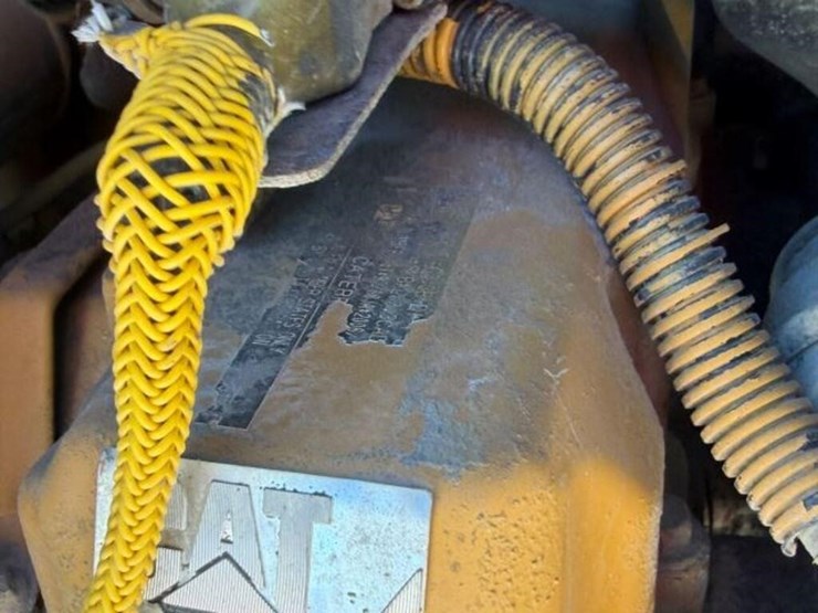 2014-caterpillar-262d-image-24
