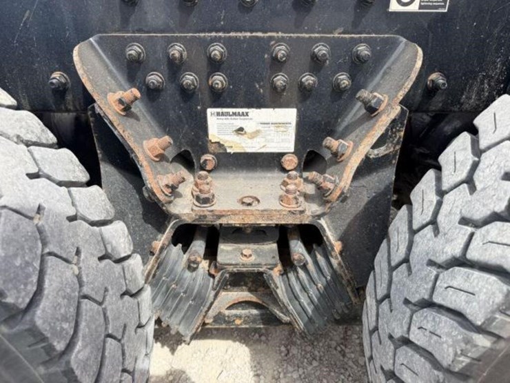 2021-kenworth-t880-image-60