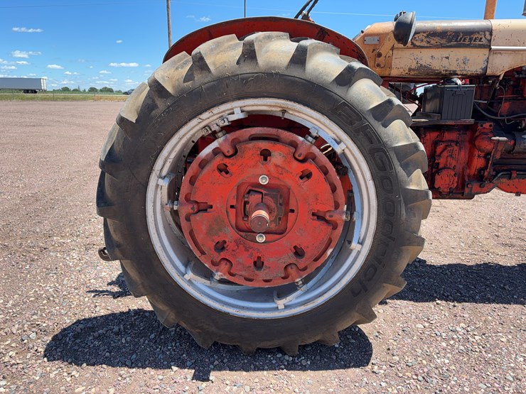1958-case-801-b-tractor-image-33
