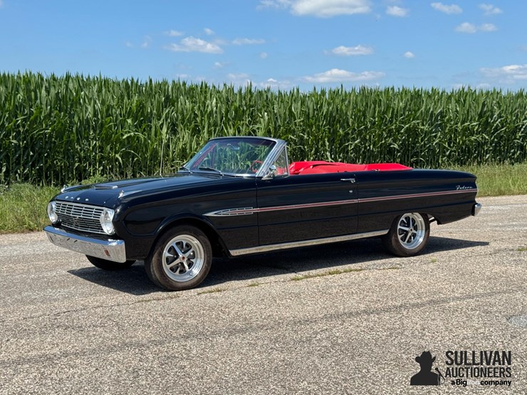 run-#95.1---1963-ford-falcon-futura-convertible-image-1