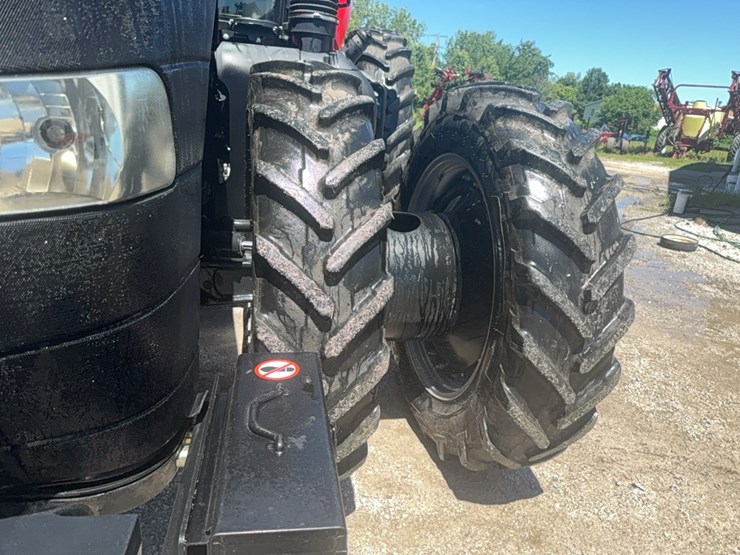 2020-case-ih-magnum-340-image-15