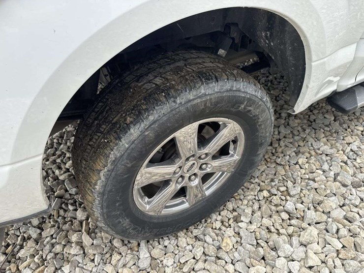 2019-ford-f150-xlt-image-17