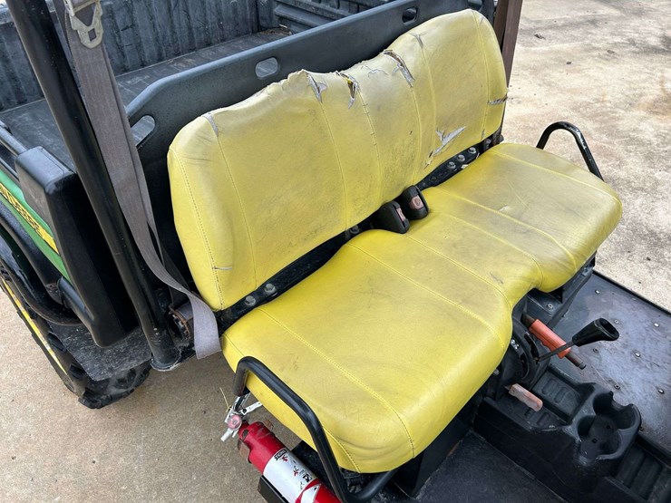 2011-john-deere-gator-image-11