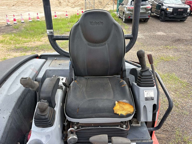 kubota-kx040-4-image-8