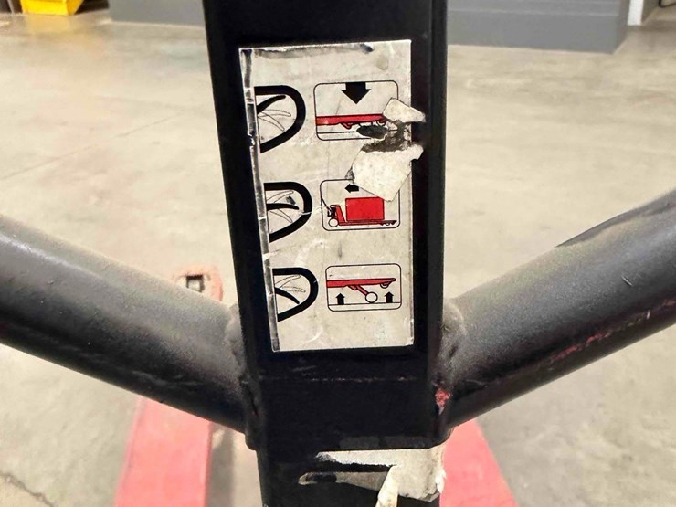manual-pallet-jack-image-7