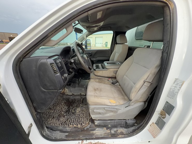2015-chevrolet-silverado-3500-image-24