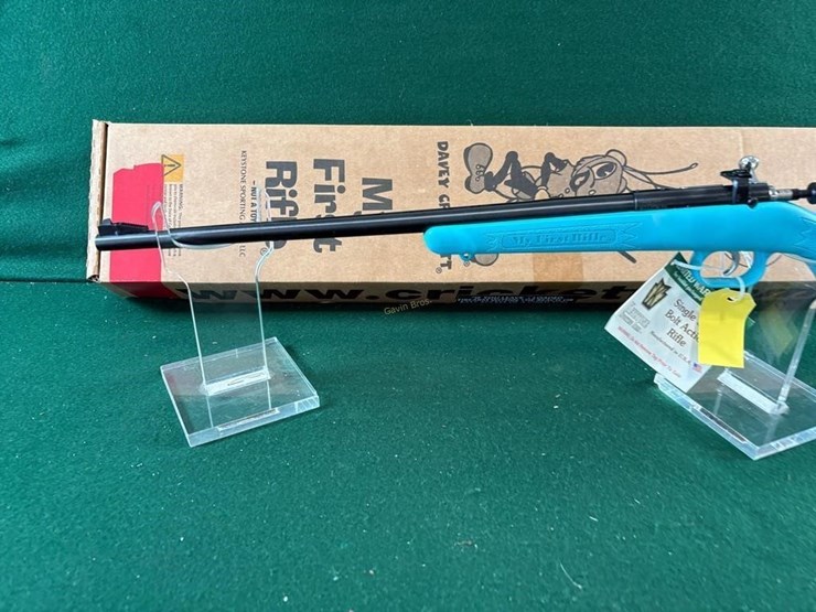 crickett-"my-first-rifle"-22-s,-l-or-lr-rifle--nib-image-9