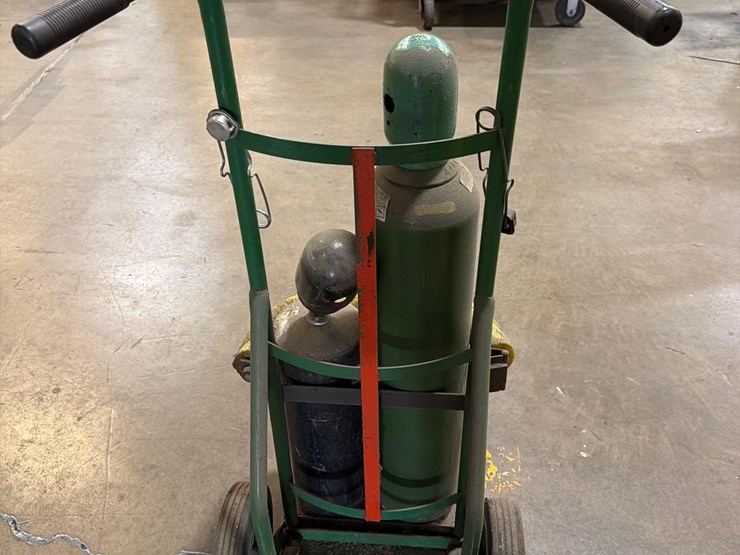 oxygen-tank-on-dolly-image-3