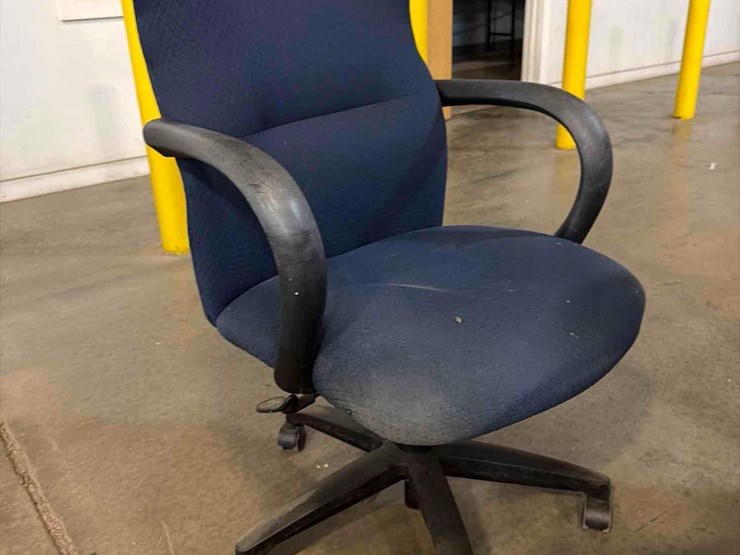 office-chair-image-1