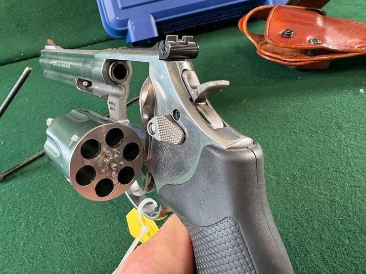 smith-&-wesson-mdl.686-6-357-mag-revolver-image-9