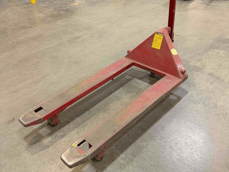 manual-pallet-jack-image-1