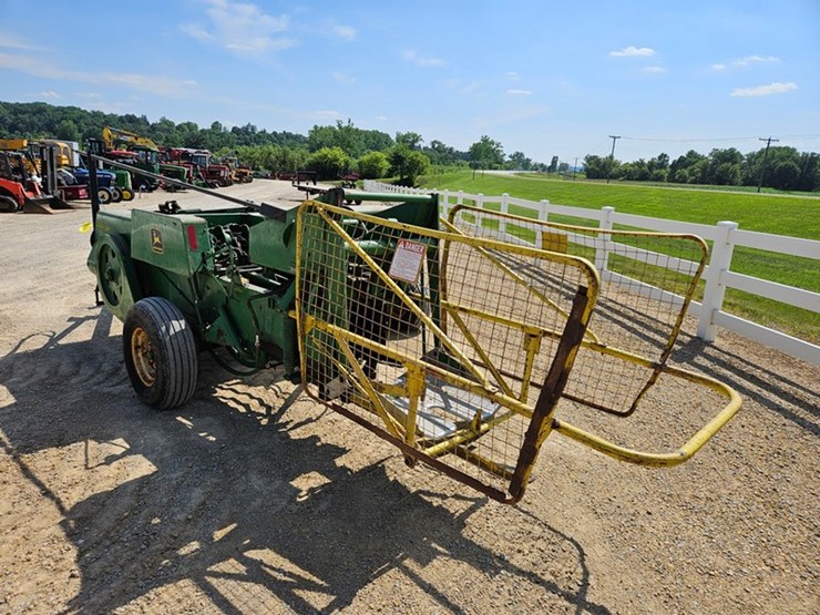 john-deere-346-image-3