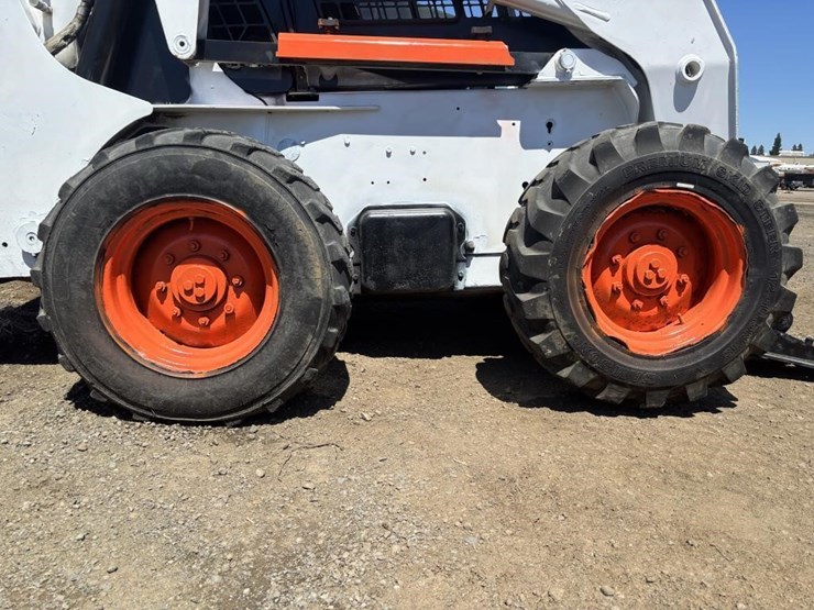 2002-bobcat-s250-image-15