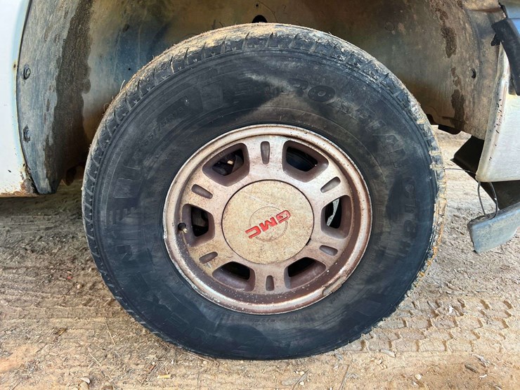 1999-chevrolet-1500-image-26
