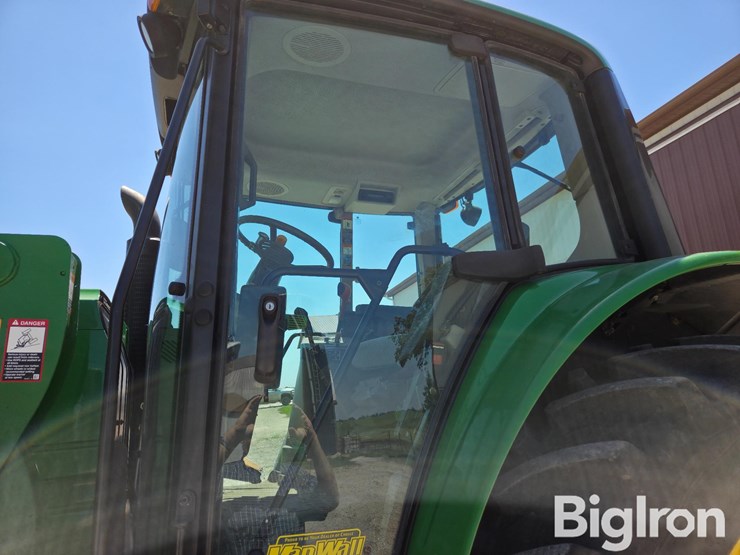 2014-john-deere-6140m-image-14