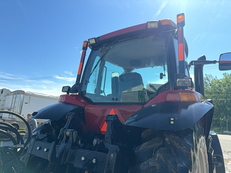 2004-case-ih-mx230-image-16
