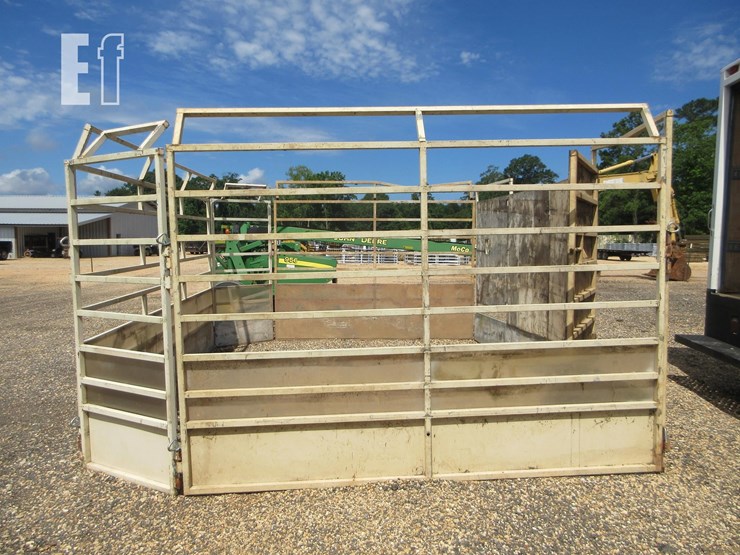 portable-livestock-auction-ring-7125-image-1