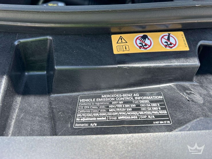 2021-mercedes-benz-sprinter-4500-image-10