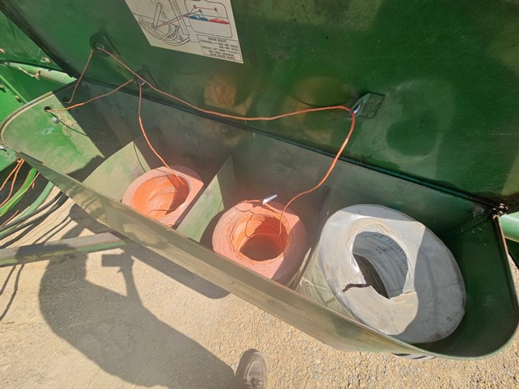 john-deere-346-image-19