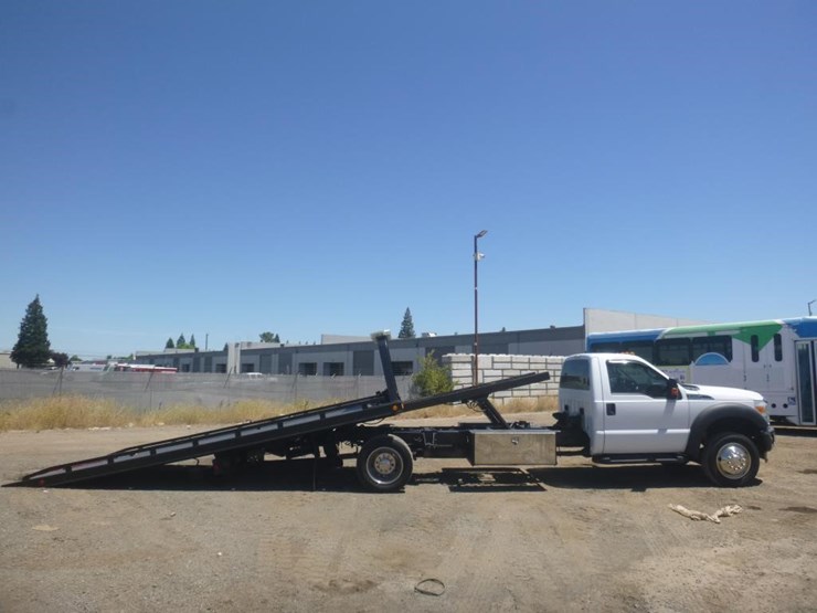 2011-ford-f550-image-13