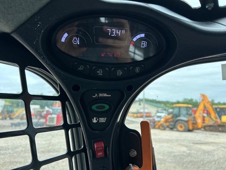 2024-bobcat-s650-image-22
