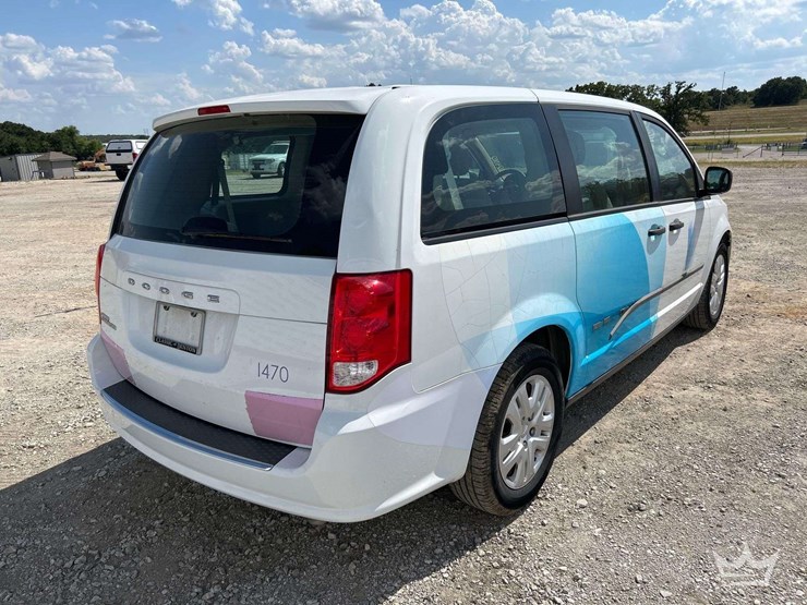 2014-dodge-caravan-image-3