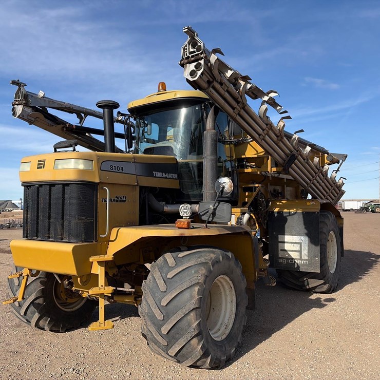 2006 AGCO Terragator 8104