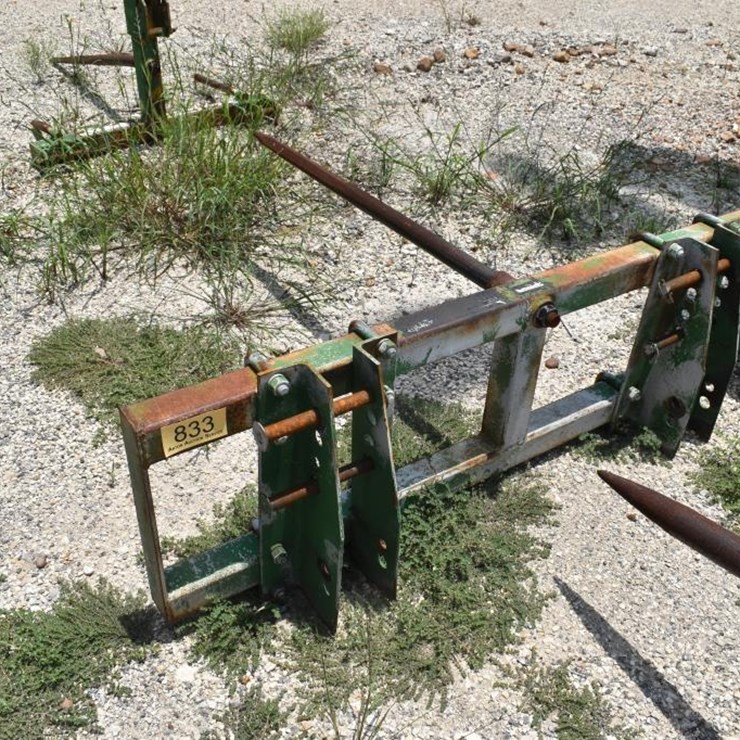 LOADER HAY SPEAR