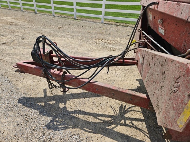 new-holland-195-image-14