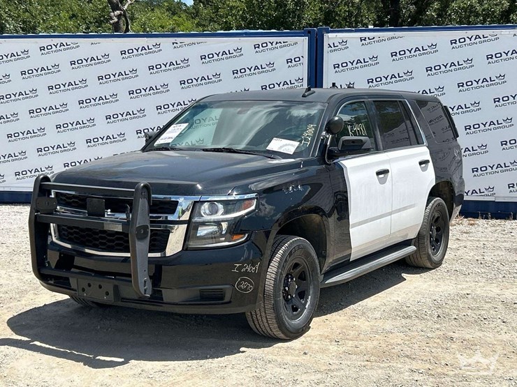 2016-chevrolet-tahoe-image-1