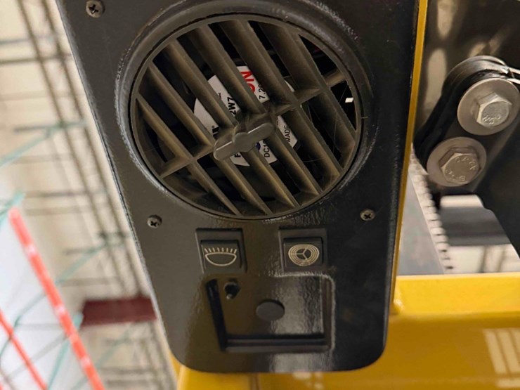 yale-os030bfn36te119-order-picker-image-16