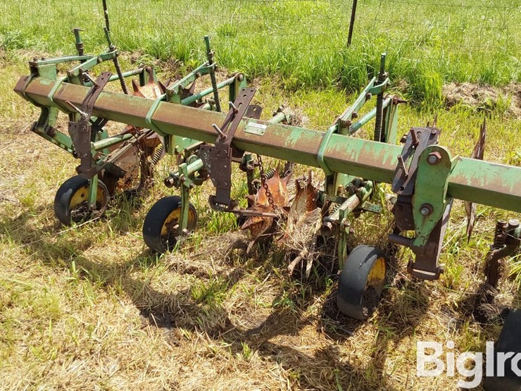 john-deere-er008-6r30"-crop-cultivator-image-12