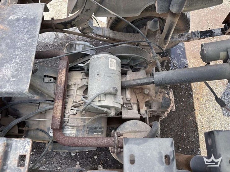 2012-ez-go-gas-utility-cart-image-6