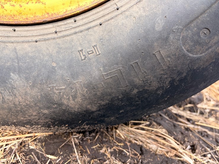 john-deere-3950-image-9