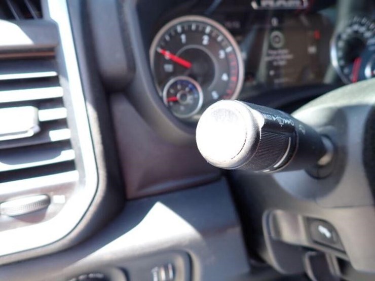 2022-dodge-ram-5500-image-24