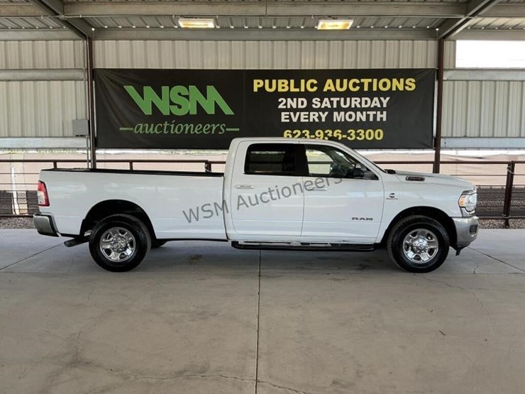 2019-dodge-3500-image-1