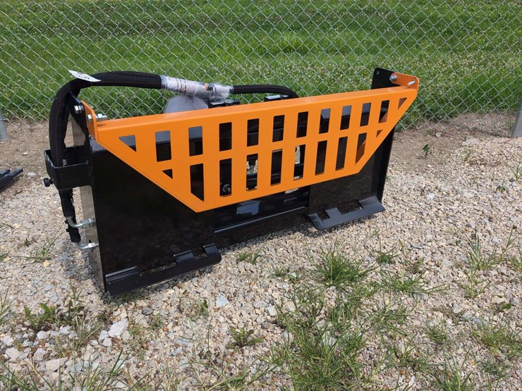 (1)-wolverine-skid-steer-pallet-fork-hydraulic-adjustable-pfa-11-3300g-image-5