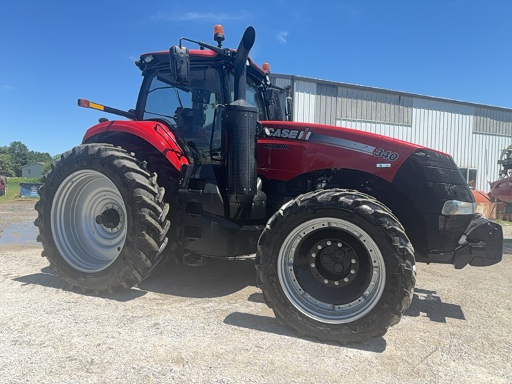 2020-case-ih-magnum-340-image-4