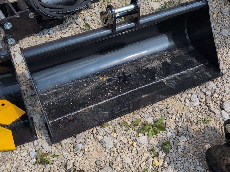 mini-excavator-attachment-kit-image-6