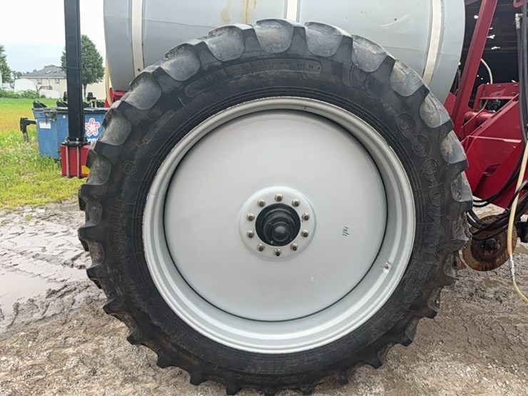 case-ih-2800-image-24