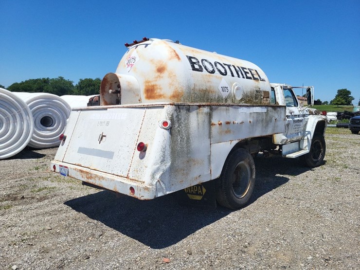 ford-f700-image-44