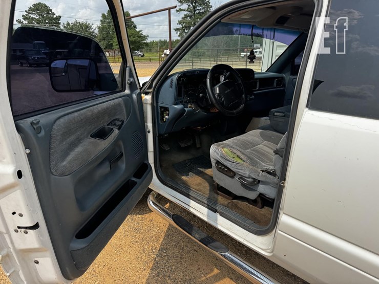 1997-dodge-ram-3500-image-8