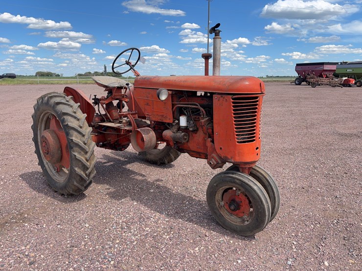 1951-j.i-case-tractor-image-3