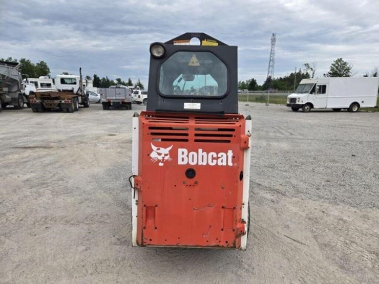 2012-bobcat-s70-image-5