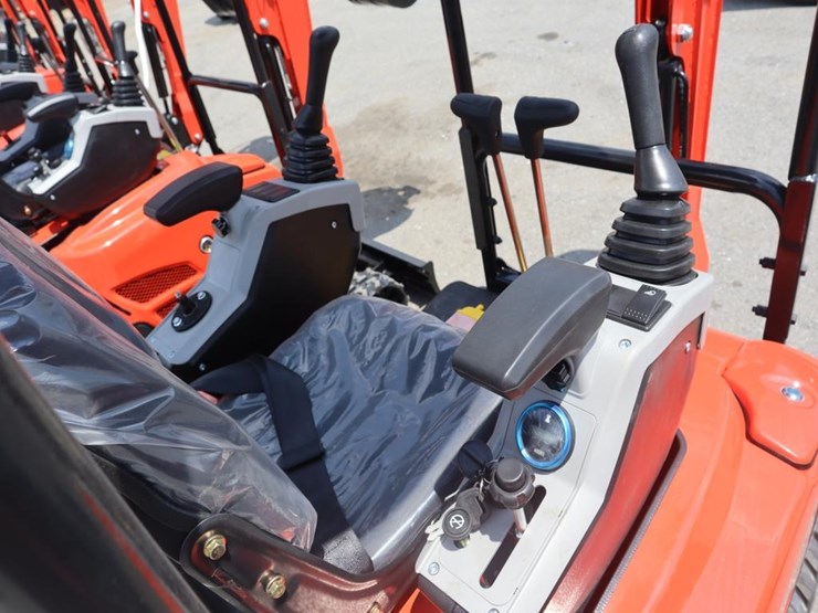 tpm-18hh-mini-excavator-image-11