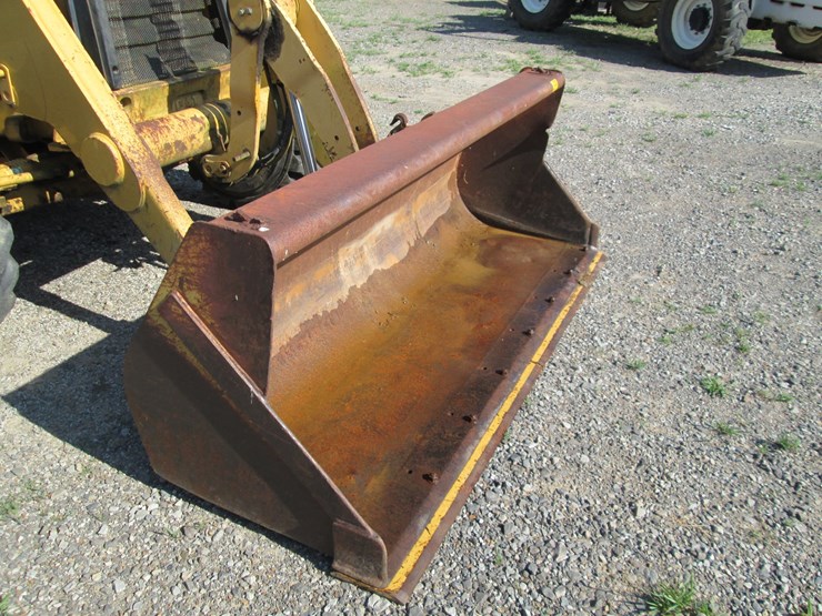 2004-caterpillar-420d-image-28